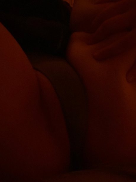 Deviltwin5 nude pornstar pics