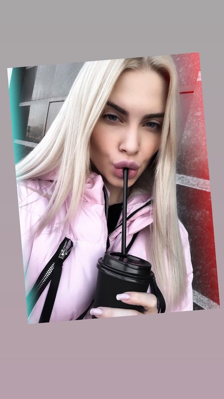 Iva Kivock pornographic model photos