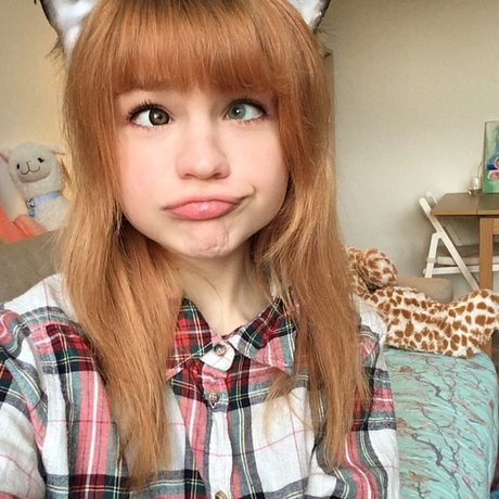 Lilsolle Chickpii free model galleries