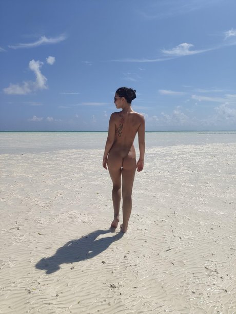 Alice Kelly_ nudes model pics