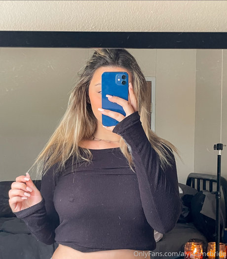 Alyssa Mcbride model perfect pictures