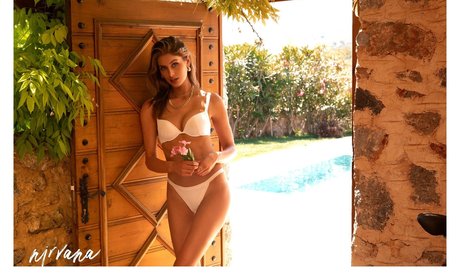 Nicole Sunde pornstar pretty photos