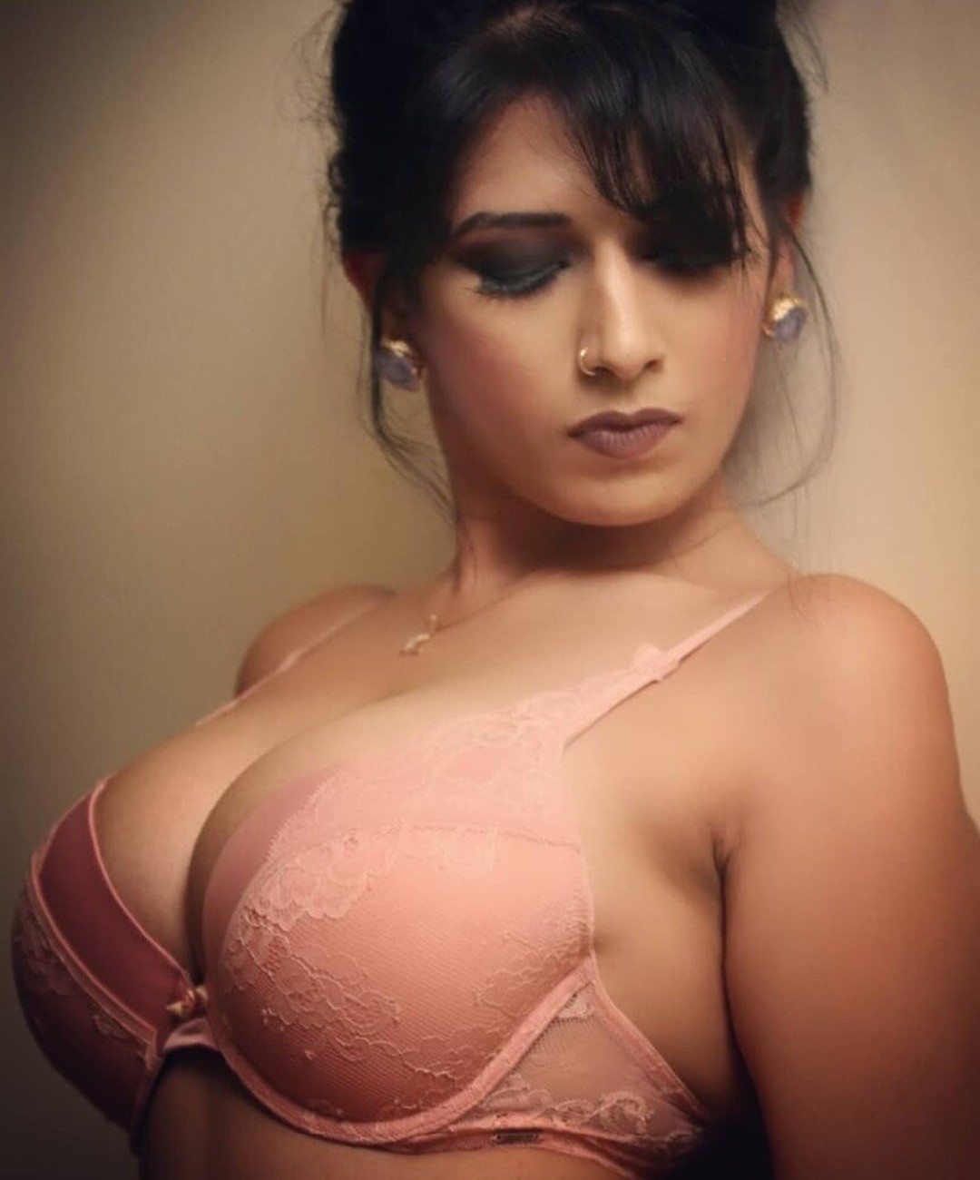Rasha Kirmani nude actress gallery