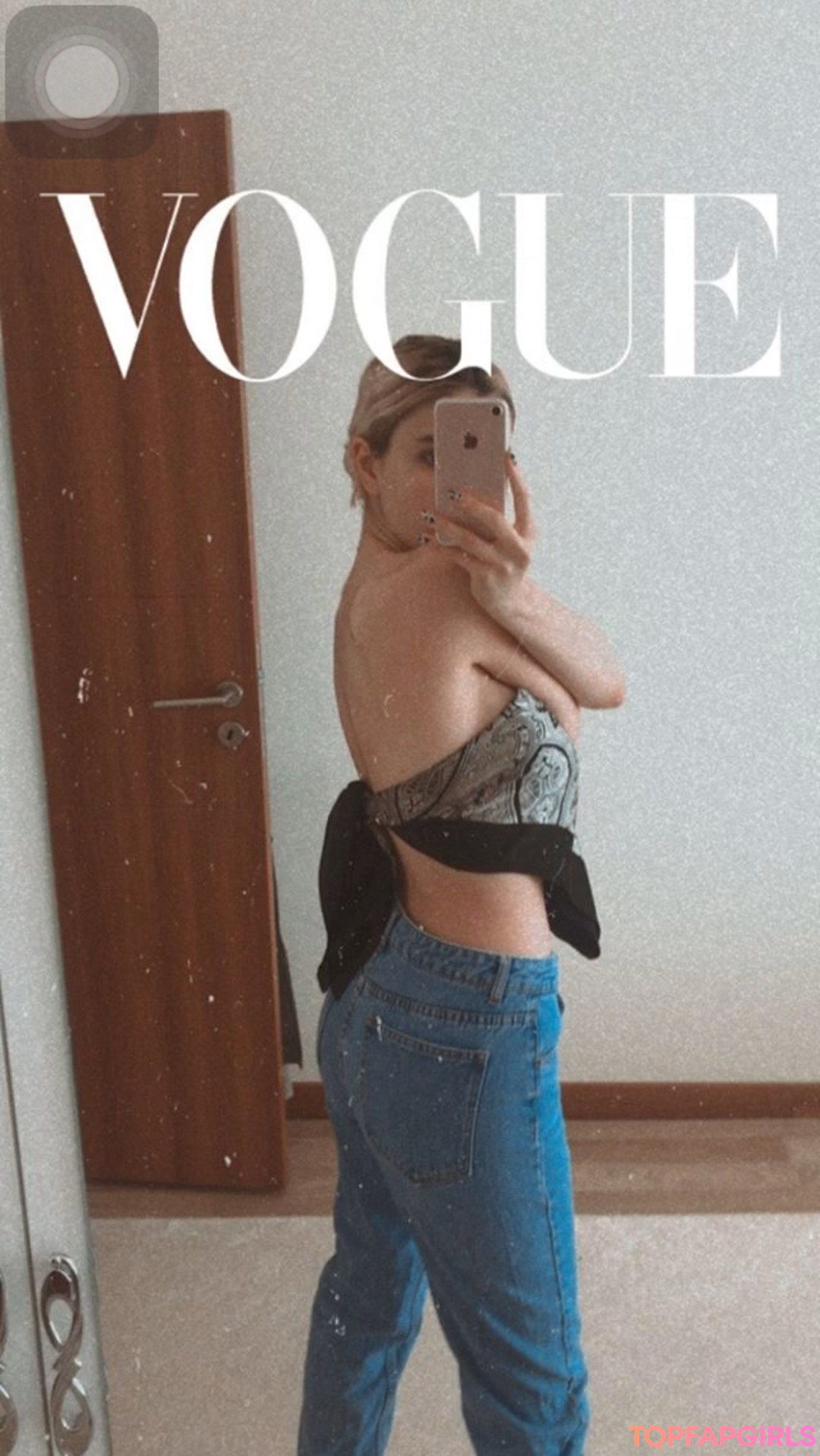 Kardelen Oeztas model beautiful pic