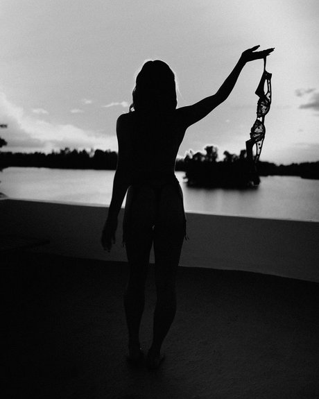 Riley Murray model pornographic archive