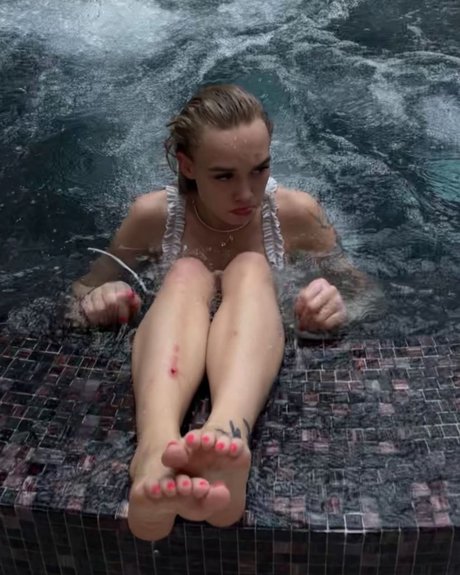 curvy lesbian onlyfans porno galleries