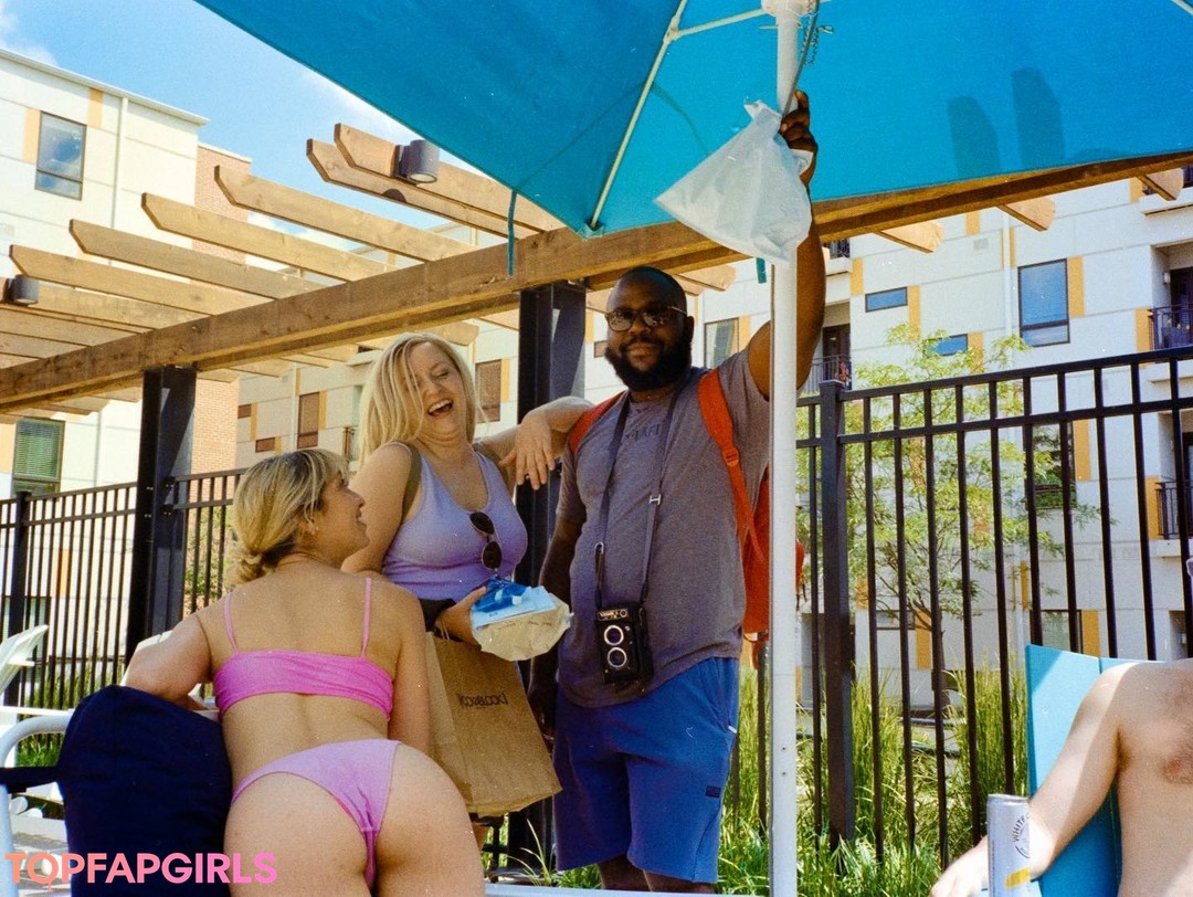 outside onlyfans nudes pictures