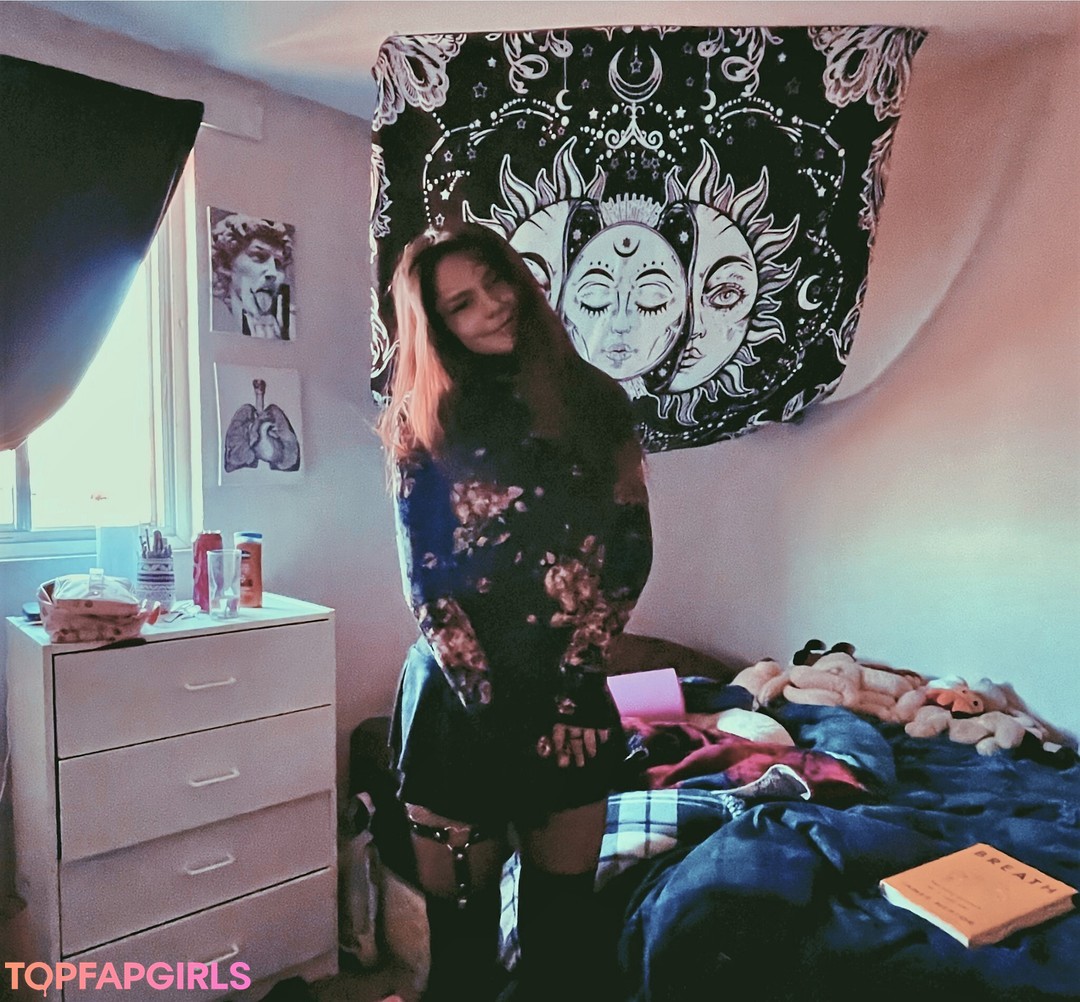 Sxvsy pretty pornstar archive