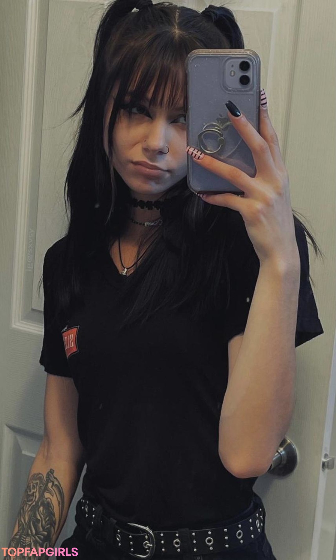 Sxvsy star nudes pictures