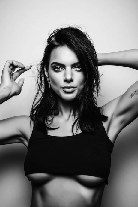 Girls Of The Netherlands top profile image