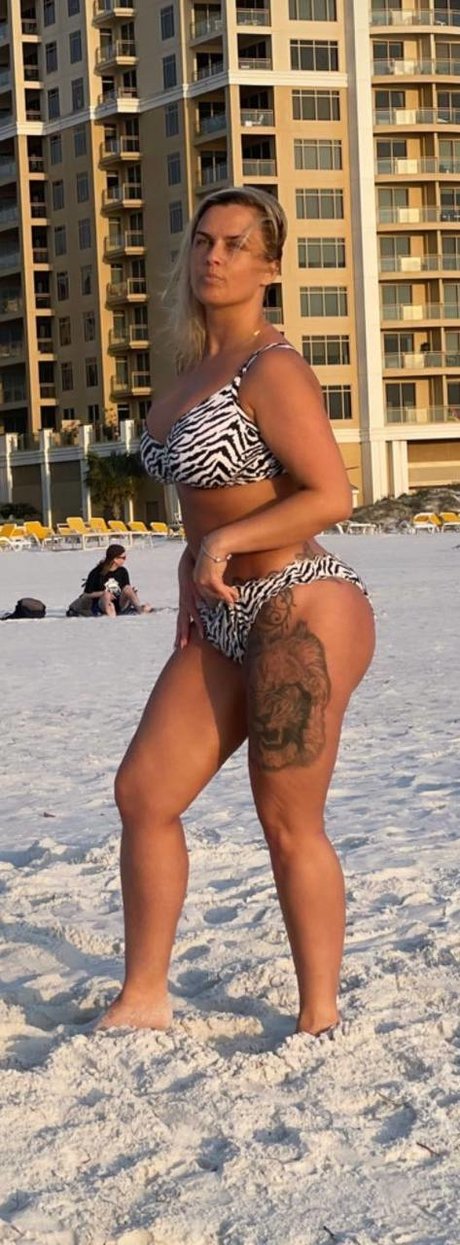 blonde natural onlyfans hot nude images