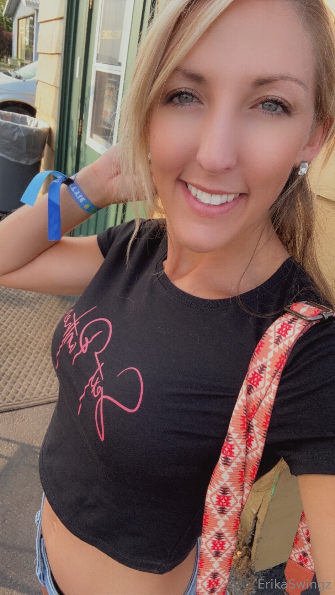 Erikaswingz top profile image