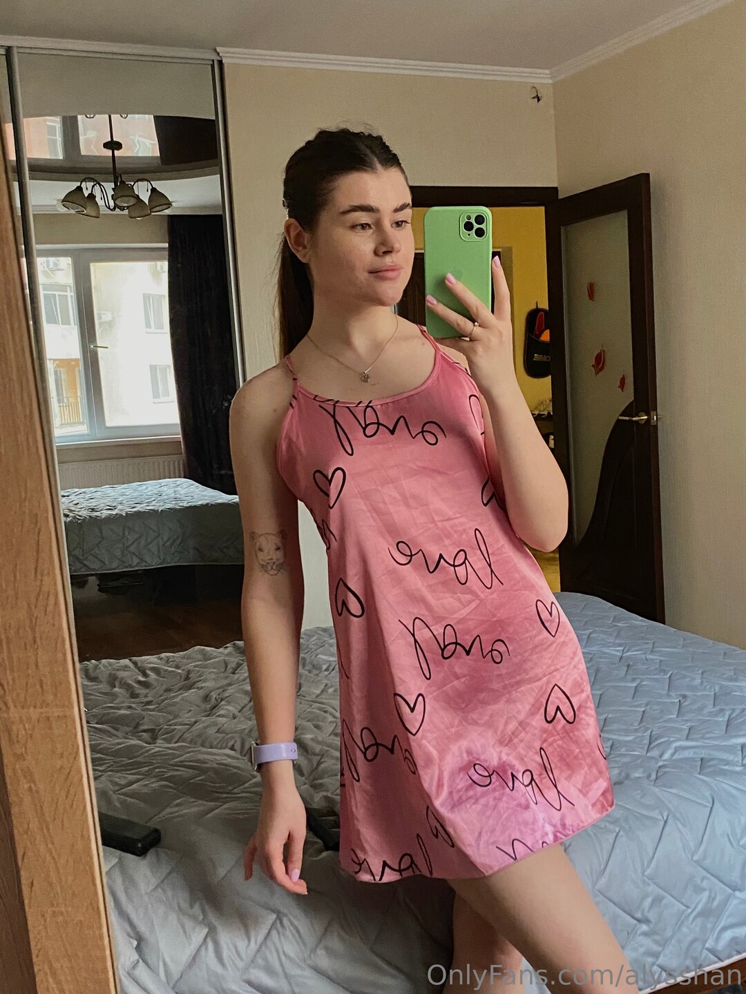 Alysshan adult model img
