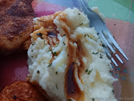 Revan1lord star xxx picture