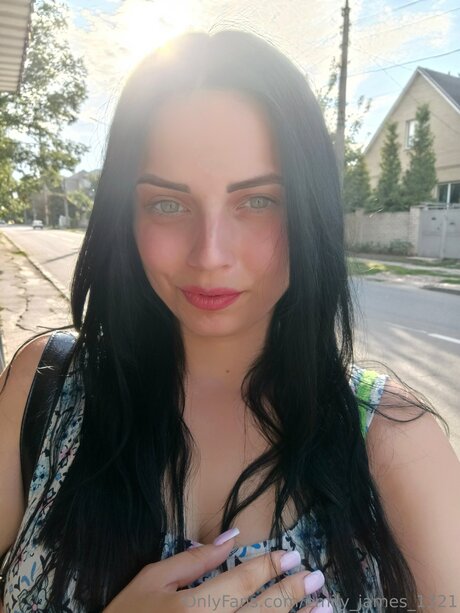 Emily Wealthy star pornographic pictures