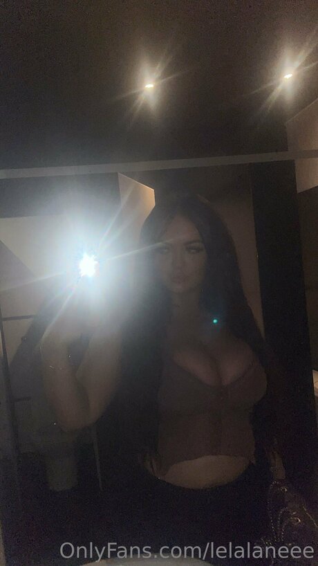 Lelamayx star porn pic