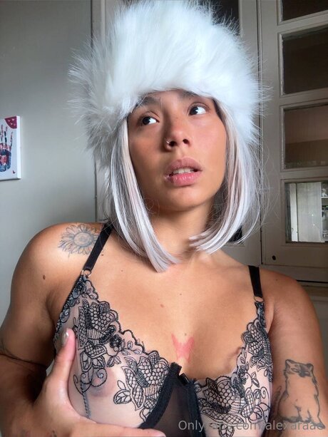 Alexandrarae model xxx archive