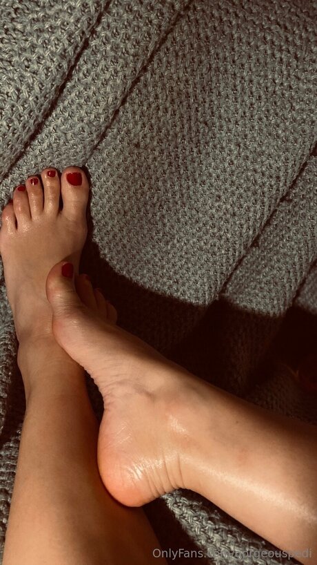 Gorgeouspedi xxx pornstar archive