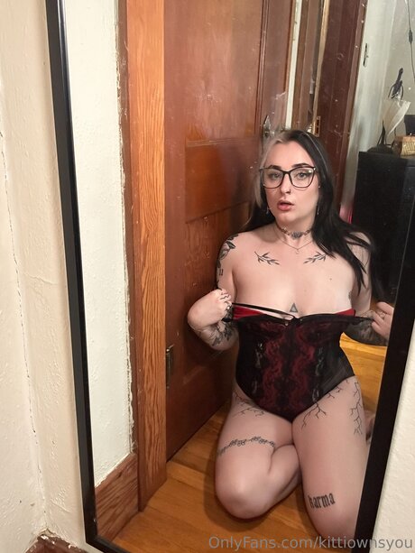 Kittiownsyou top pornstar photos