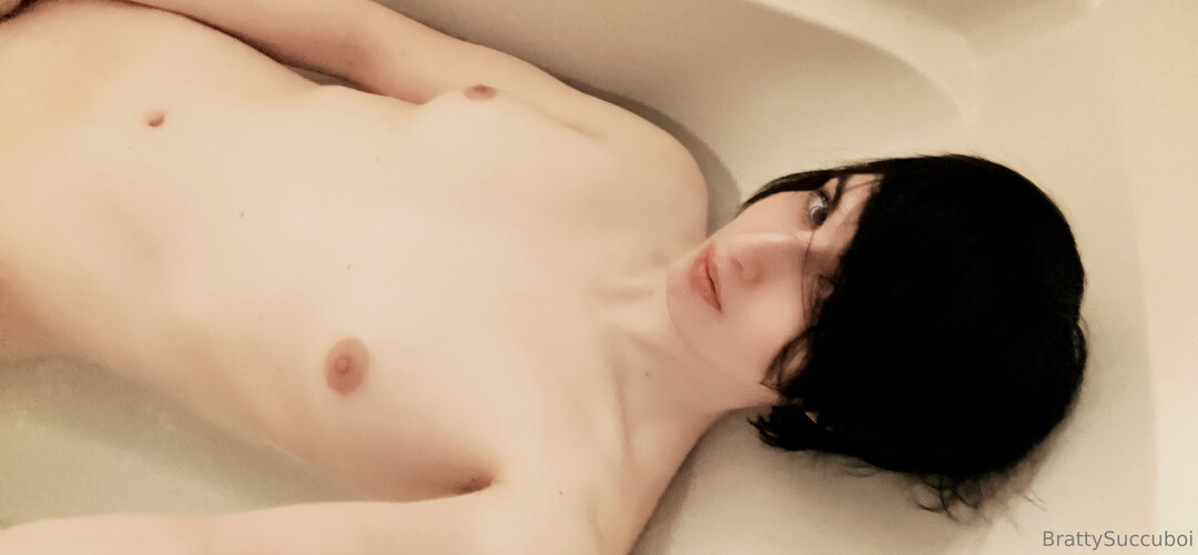 Tomboysuccubus sex model image