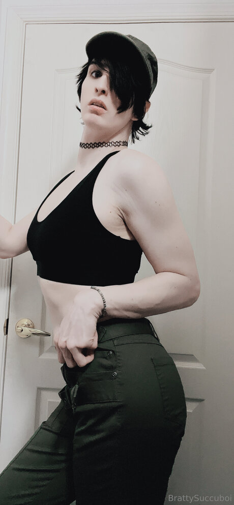 Tomboysuccubus model images