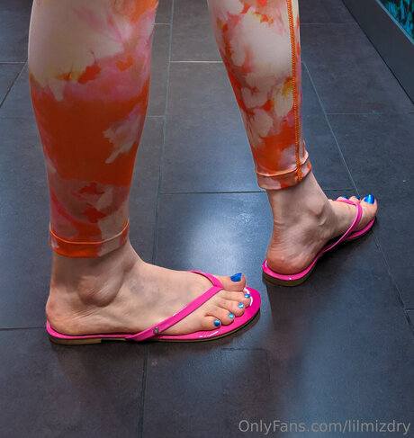 Lilmsdry exclusive pornstar images