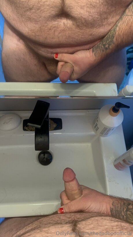 Thedadbodofficial adult model pic