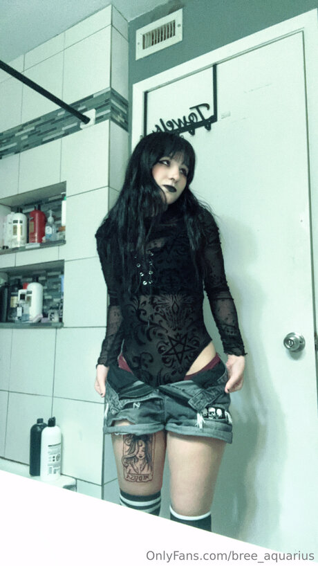 Bree Aquarius hot actress photo