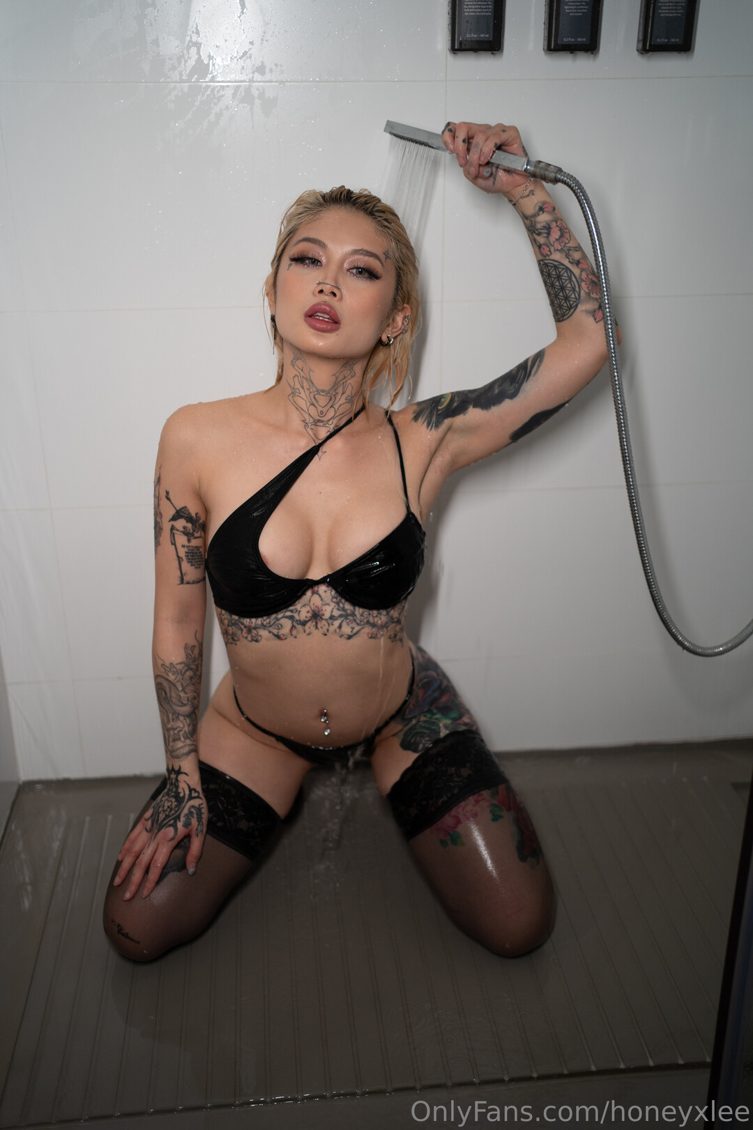 Fantomhoneyxlee model free pic