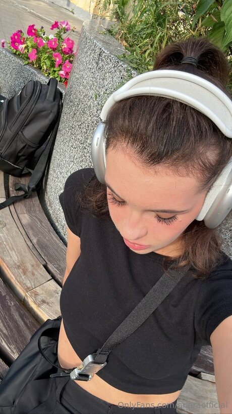 Anoraofficial profile image