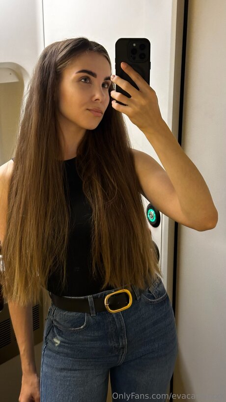 Evacarterxxx sexy pornstar gallery