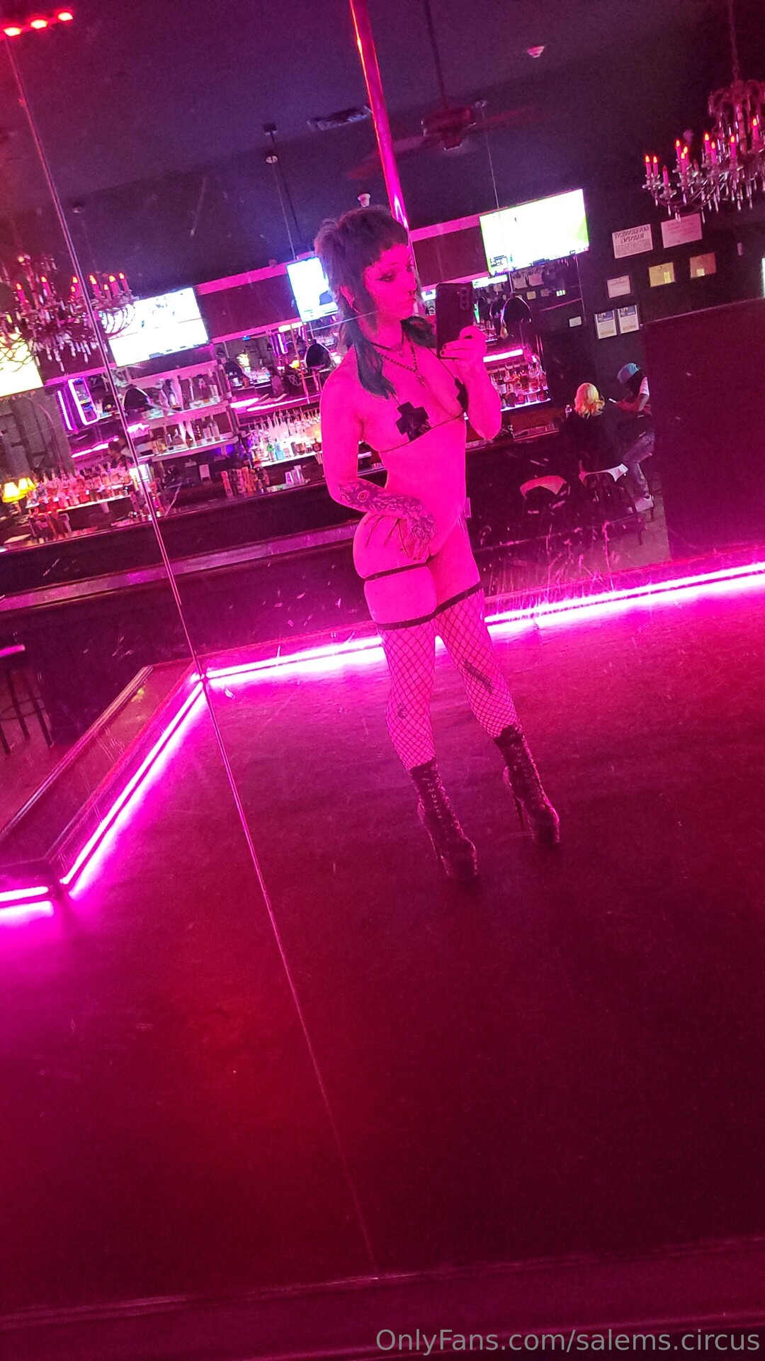 Salems Circus hot pornstar pictures