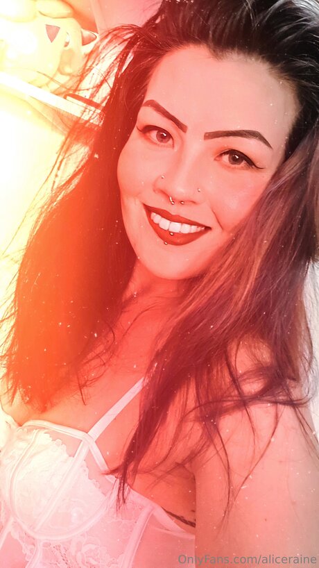 Aliceraine pornstar free img