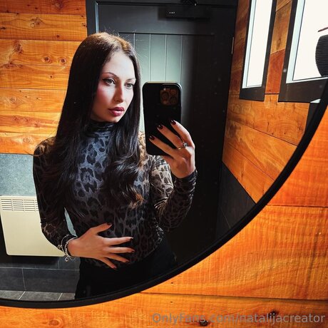 Princessameliaa nude star photo