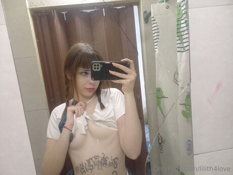 Lizbeth4love pornographic actress pictures