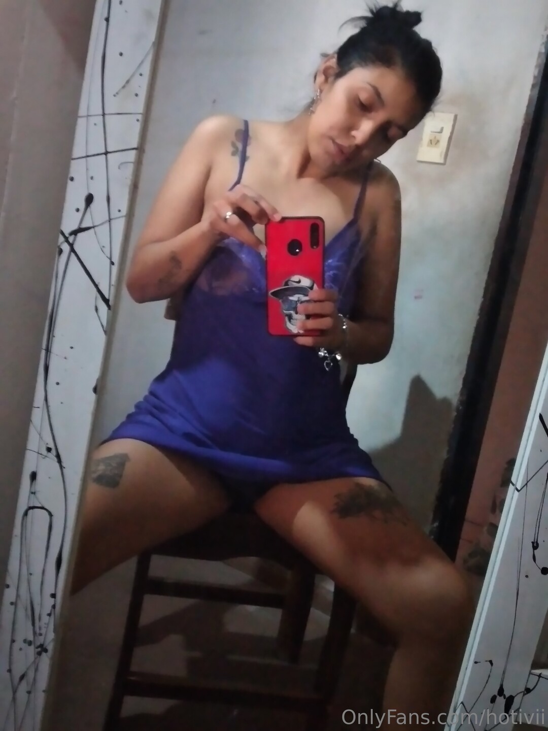 Hotivii nudes model photo