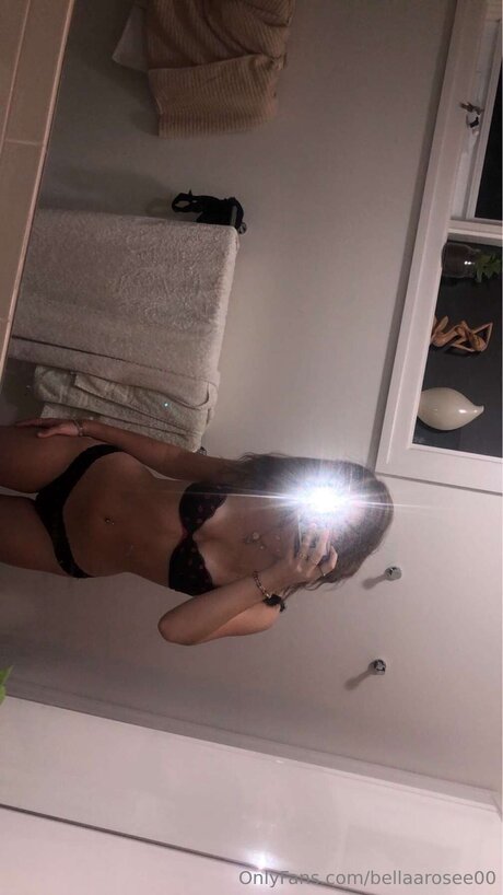 Ciaobellaaa0777 model naked img