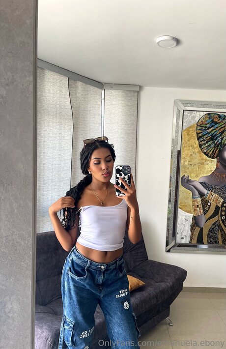 Emanuela Ebony hd star photo