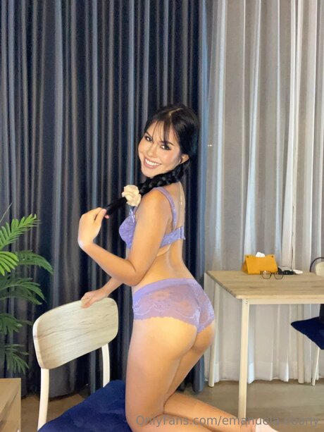 Emanuela Ebony pornographic star img