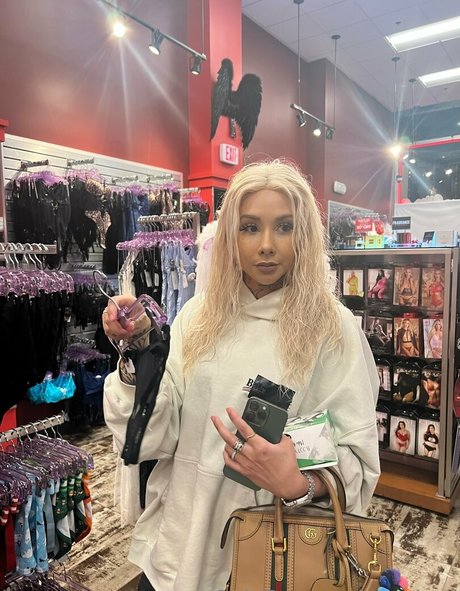 povlotti adult star image