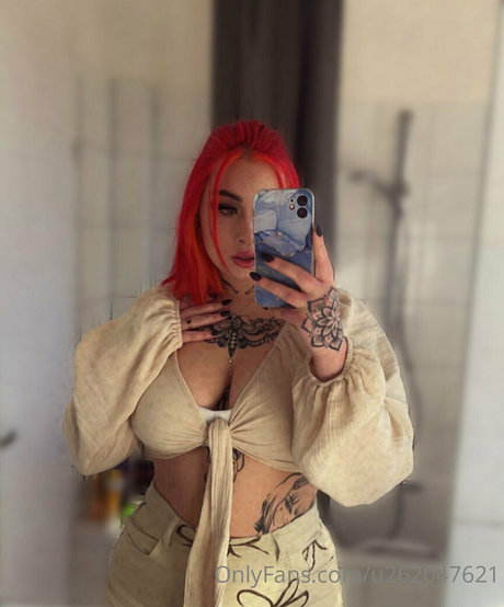 inkedlauraa model pornographic photos