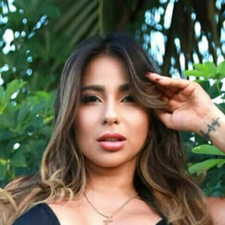 hijabi onlyfans nude image