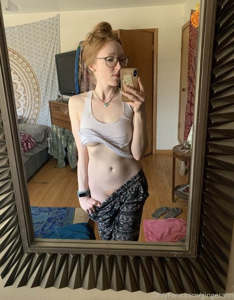 petite bbc onlyfans free nude archive