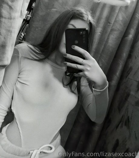 lizasexxcoach model top archive