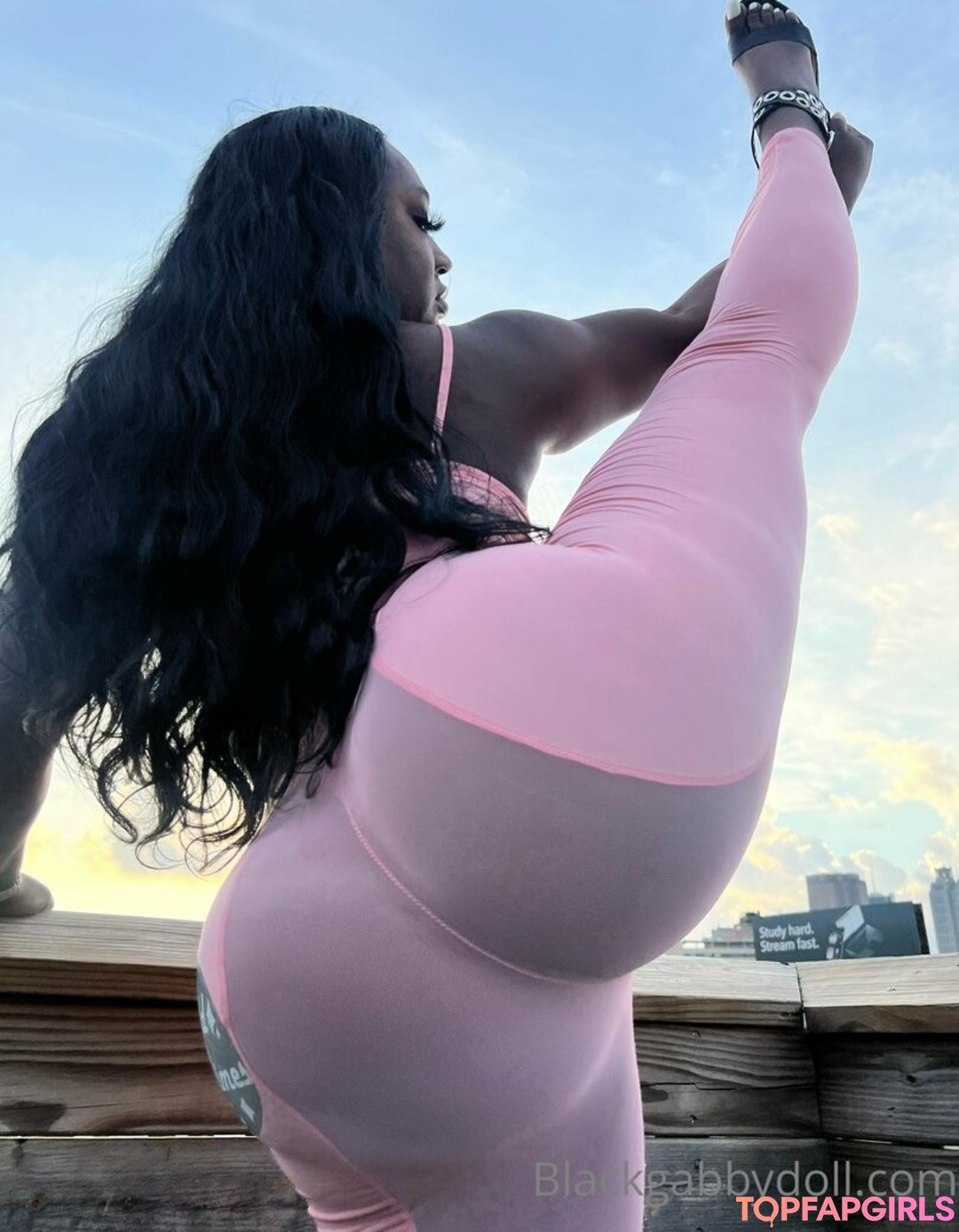gym leggings onlyfans art naked img