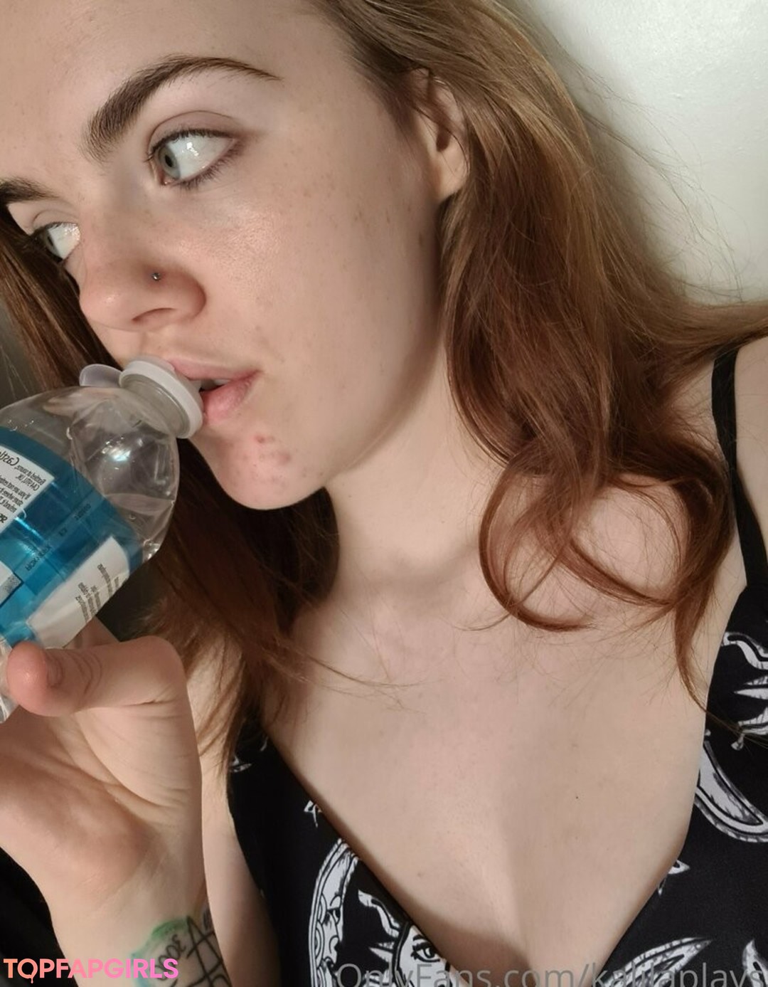 kalilaplays model nude pic