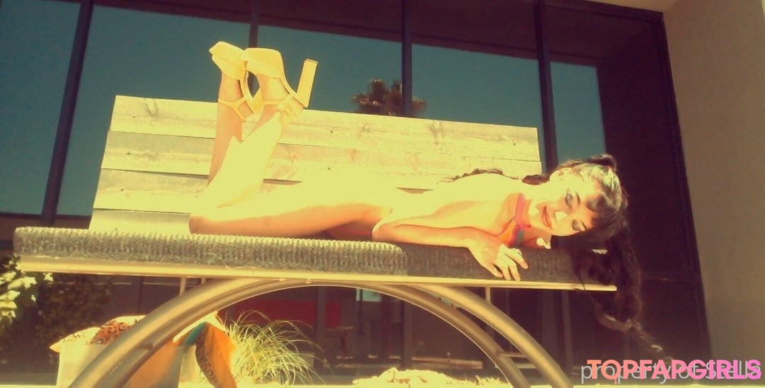 submissive onlyfans adult picture