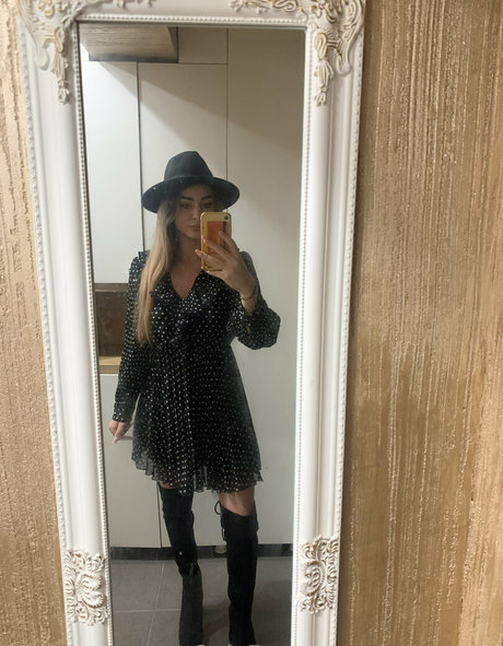 gloryhole wife onlyfans top pic