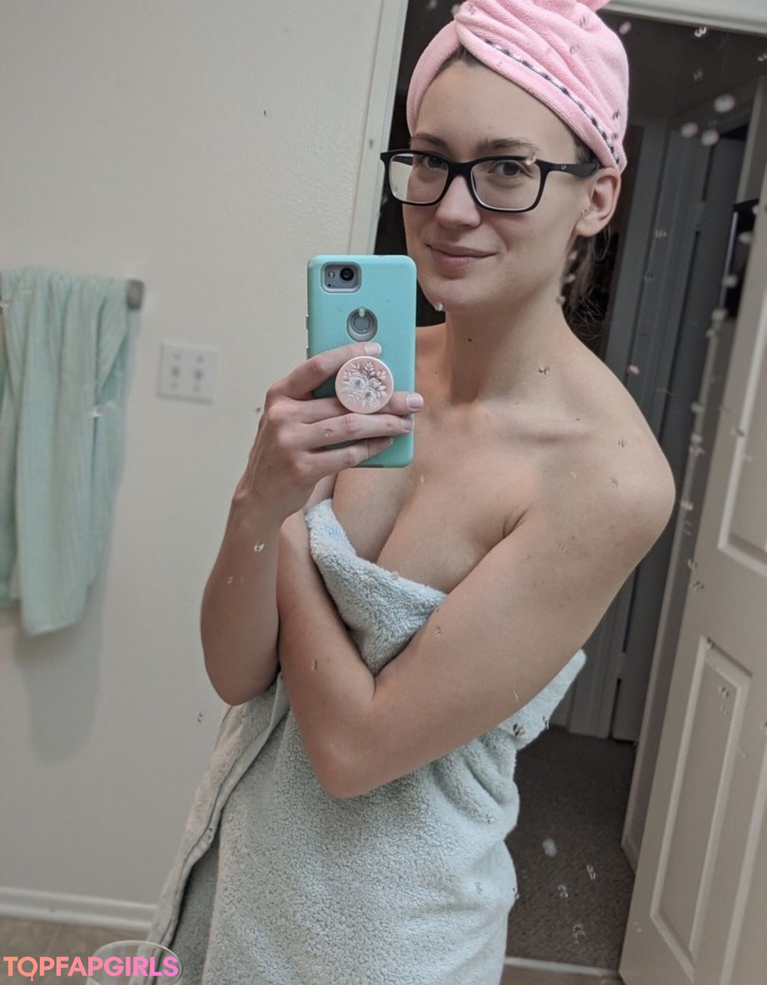 Erin Steeby adult model pics