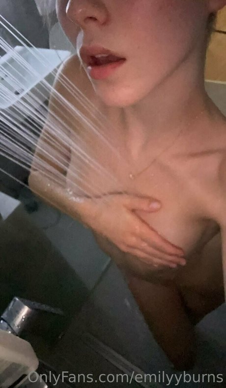 emilyyburns model adult image